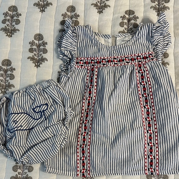 Vineyard Vines 3-6 Month Seersucker Dress - Picture 1 of 1